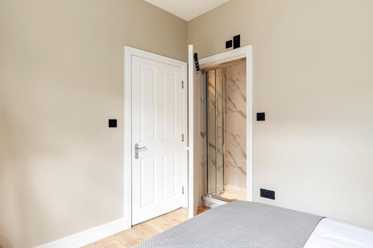 Appartamento Serenity - Fulham Eve, Sleeps 14
