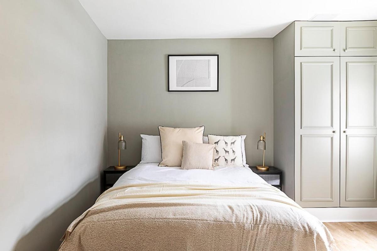 Serenity - Fulham Eve, Sleeps 14 * Londra