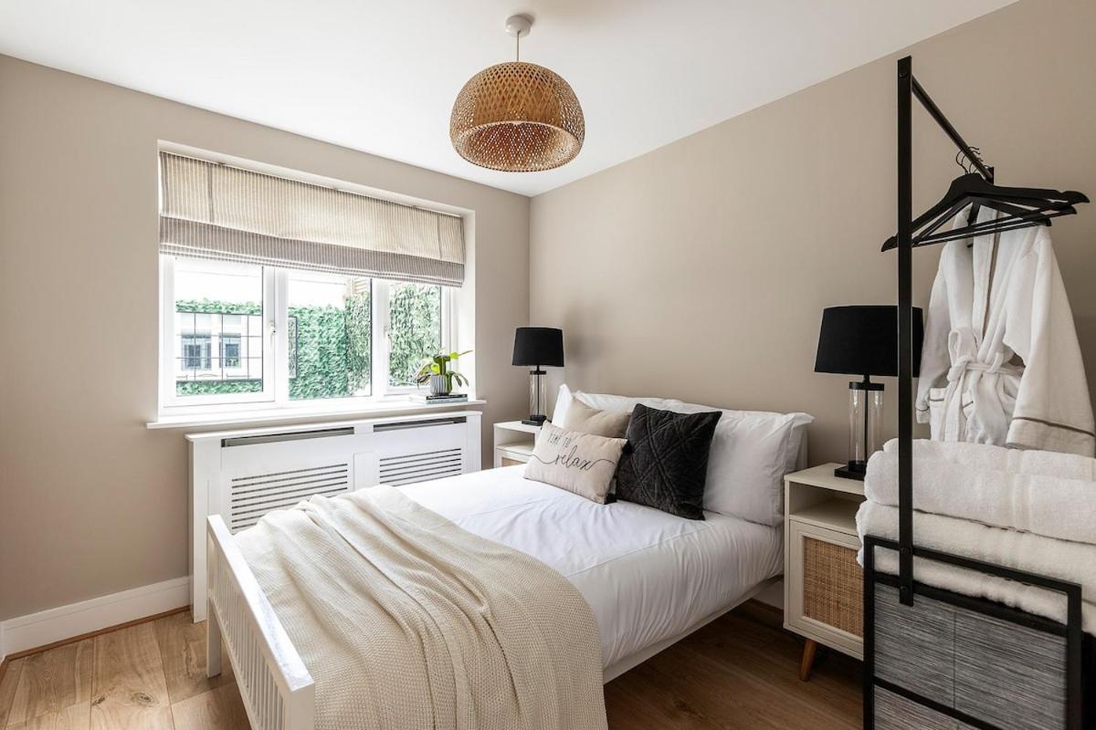 Serenity - Fulham Eve, Sleeps 14 Londra