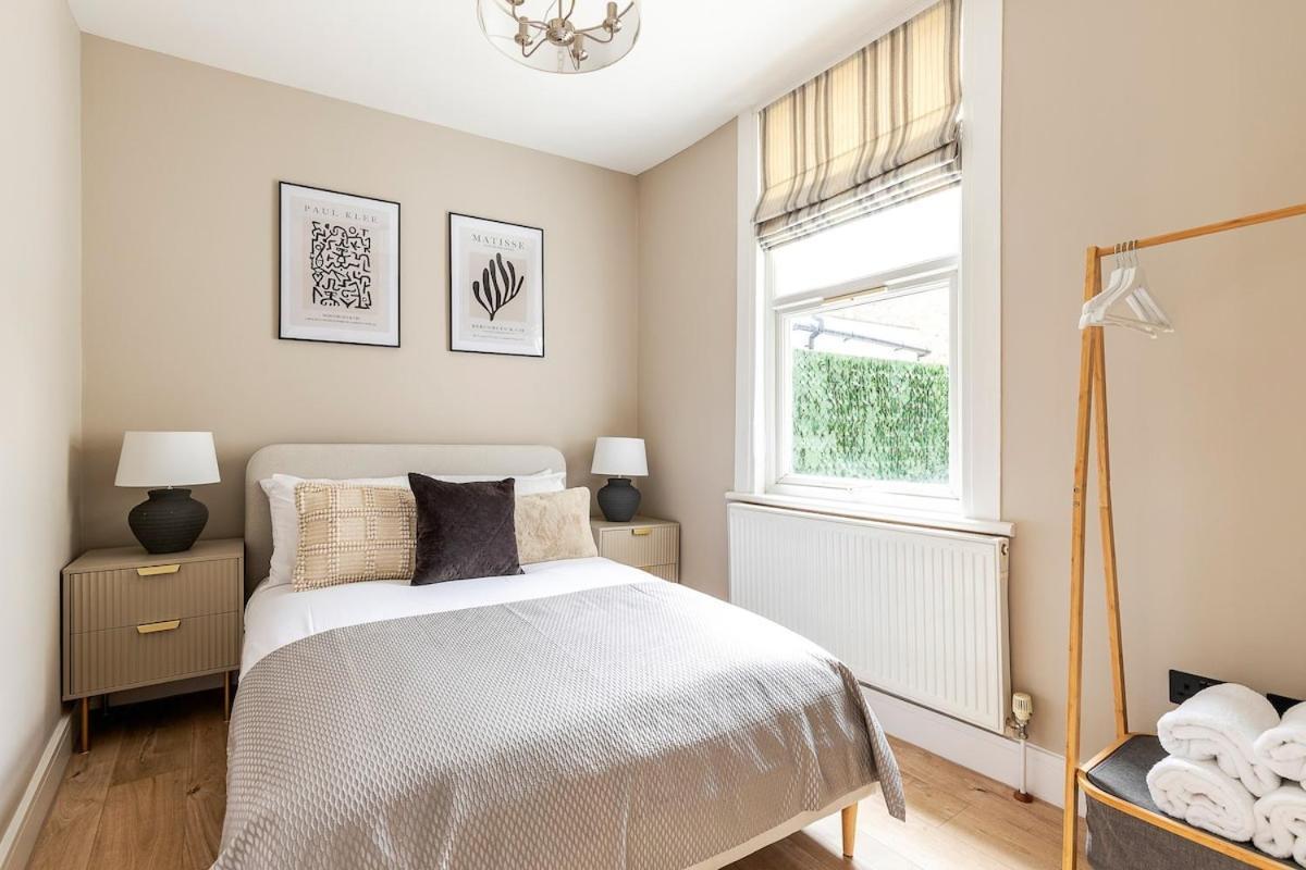 Serenity - Fulham Eve, Sleeps 14